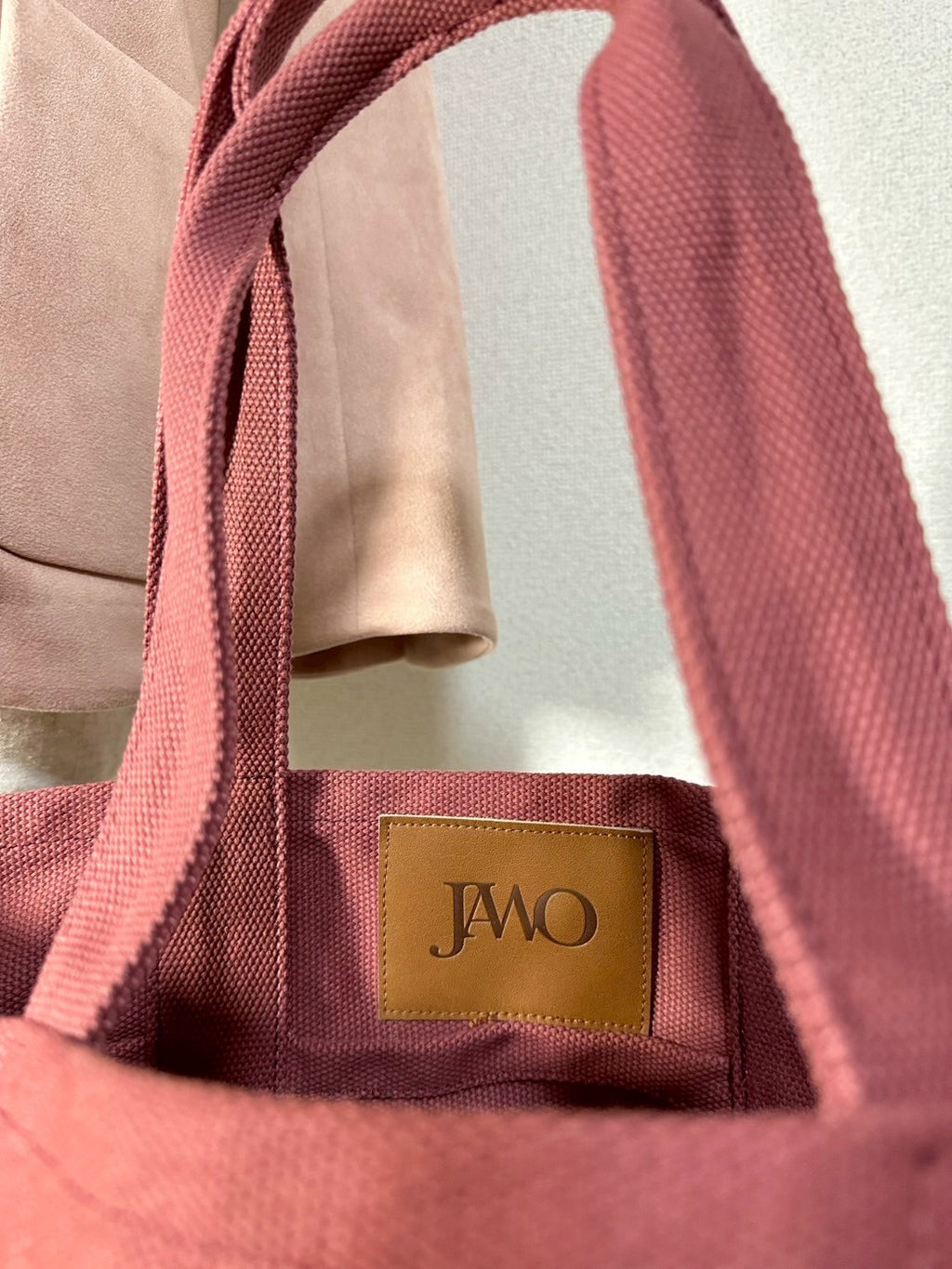 JAWO flower logo embroidery tote bag